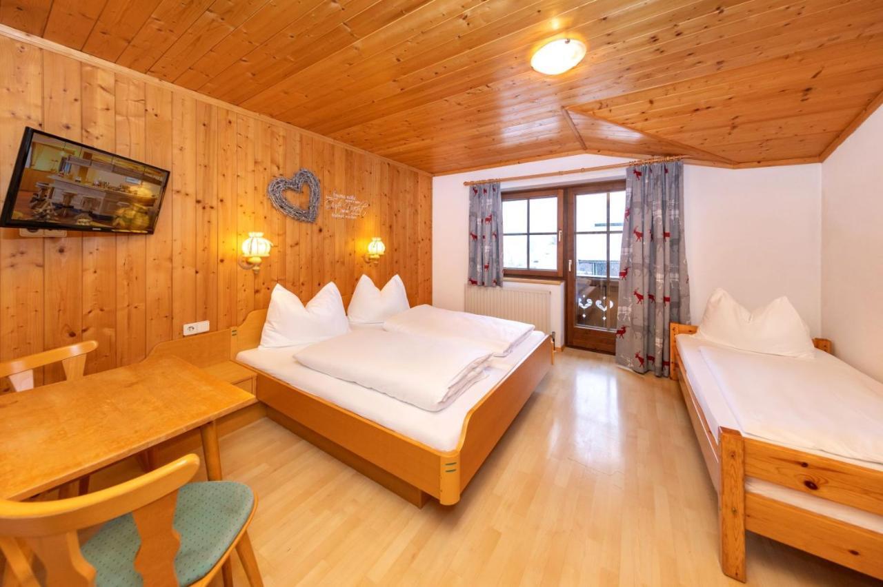 Pension Alpenrose Maishofen Extérieur photo